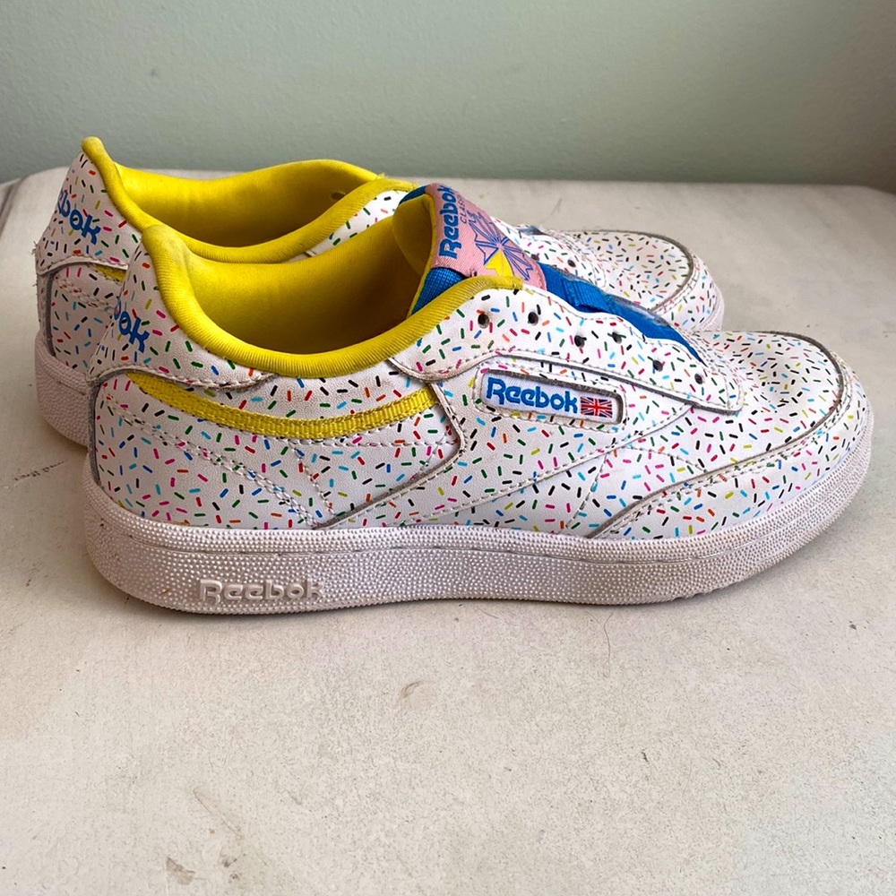 Peebok classic shoes youth